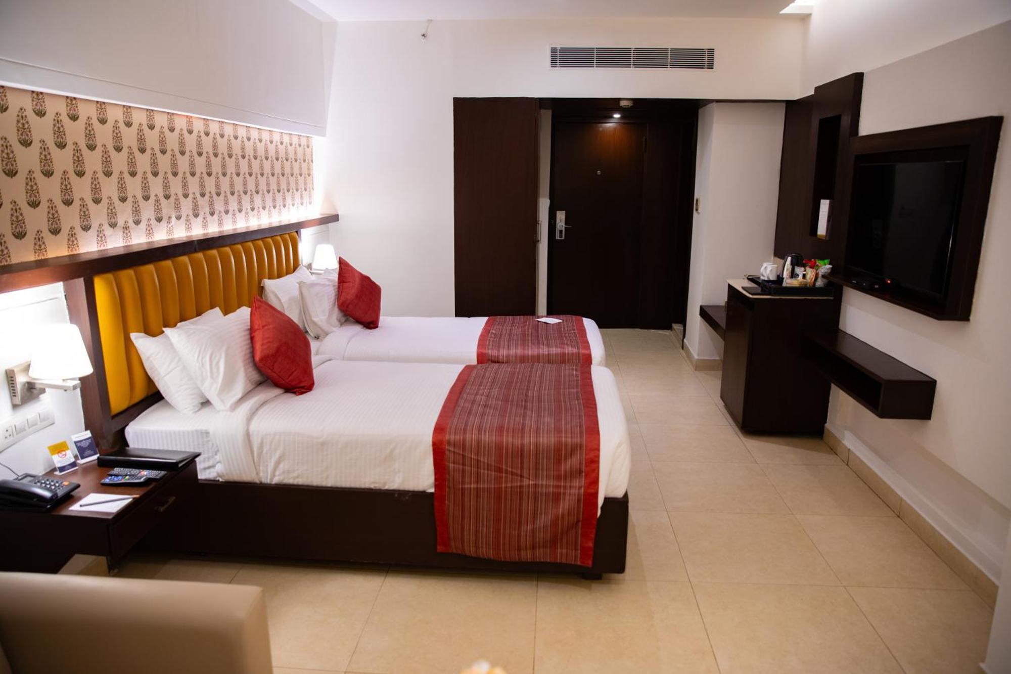 Grand Continent Secunderabad A Sarovar Portico Affiliate Hotel ภายนอก รูปภาพ